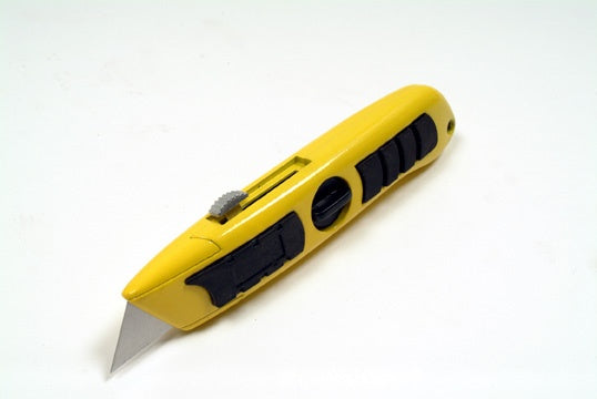 Worldwide Retractable Trimming Knife
