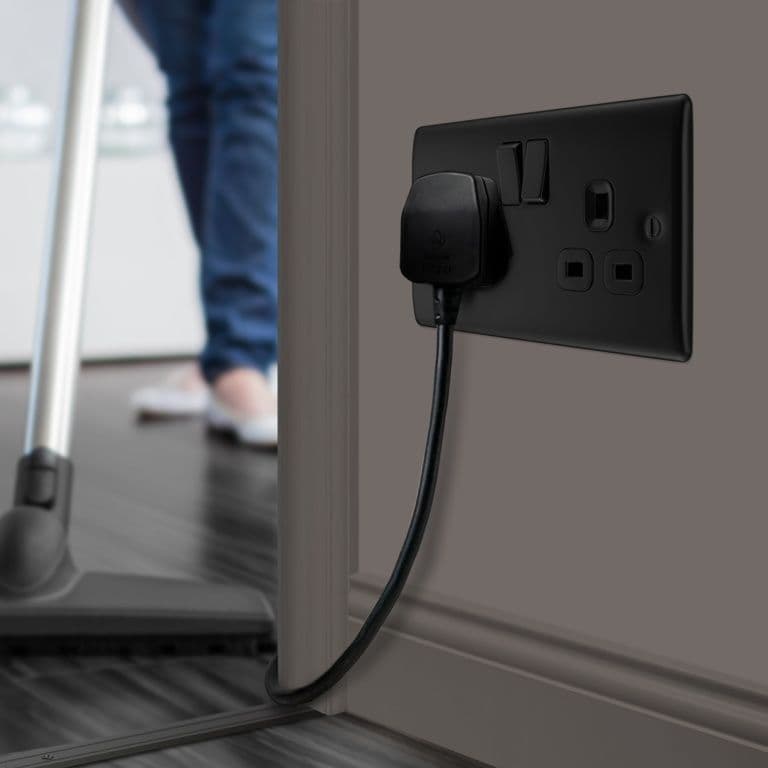 BG Double Switched Power Socket - Matt Black 13a