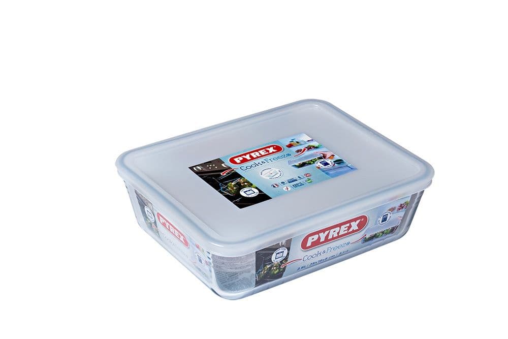 Pyrex Cook & Freeze Glass Dish with Lid - 1.5L