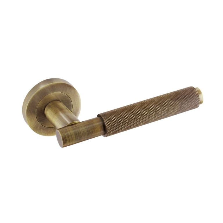 Smiths Architectural Knurled Lever On Rose - Antique Bronze