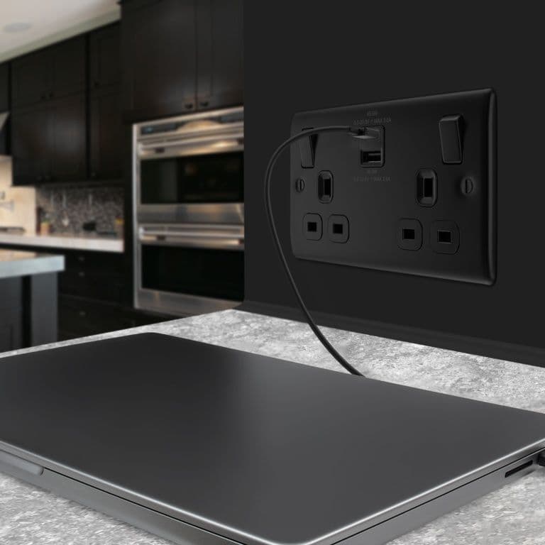 BG Double Power Socket With USB - 13a Matt Black