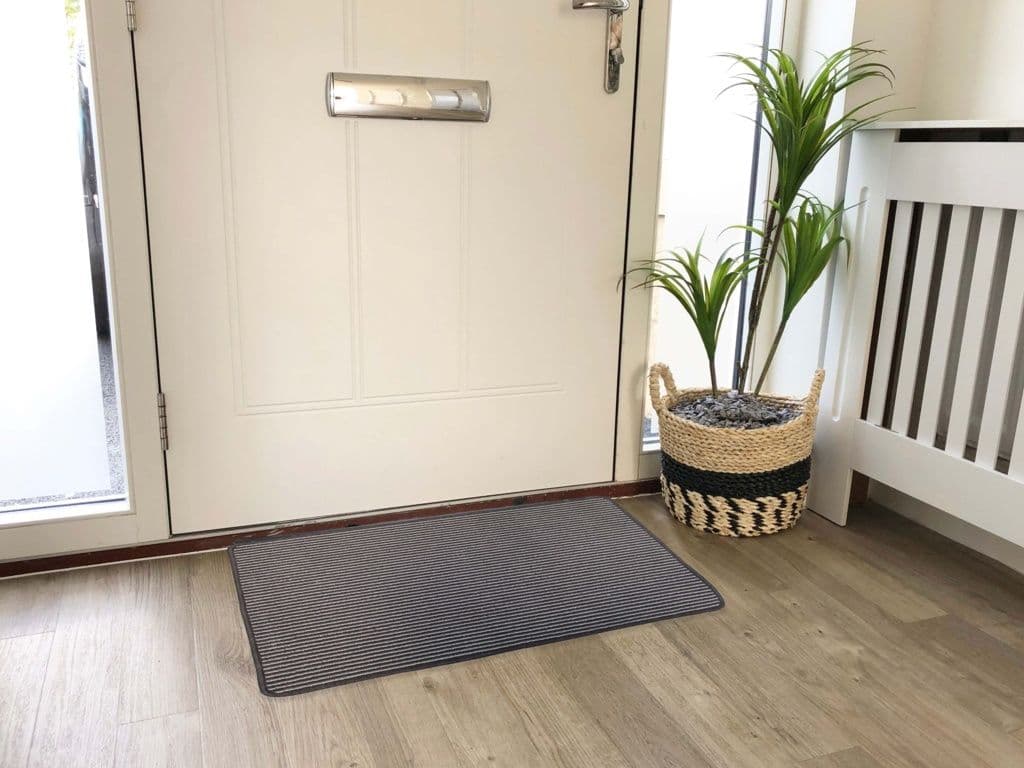Groundsman Grey Stripe Mat - 50 x 75mm