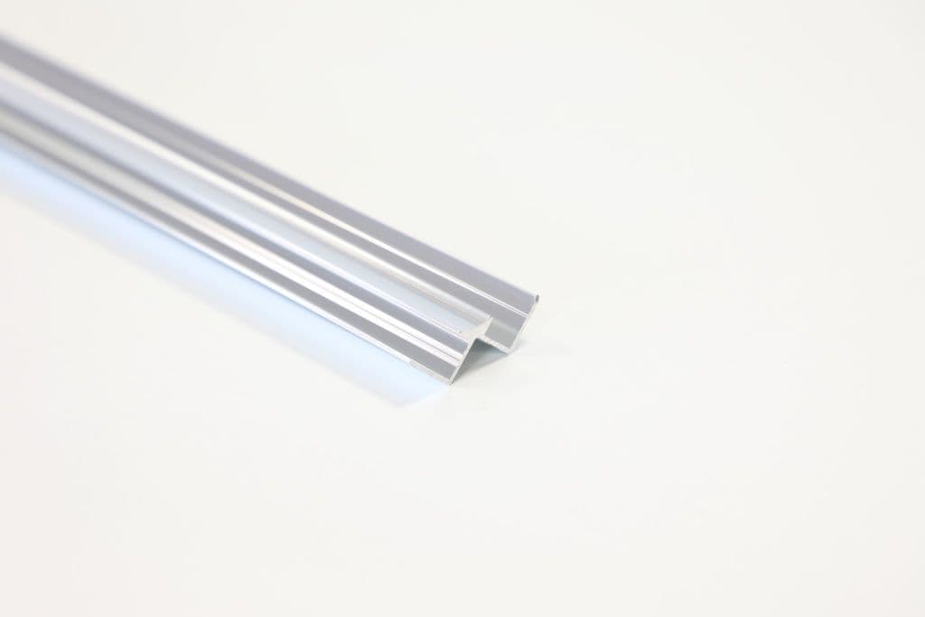 Perform Panel Internal Corner - White 2450mm