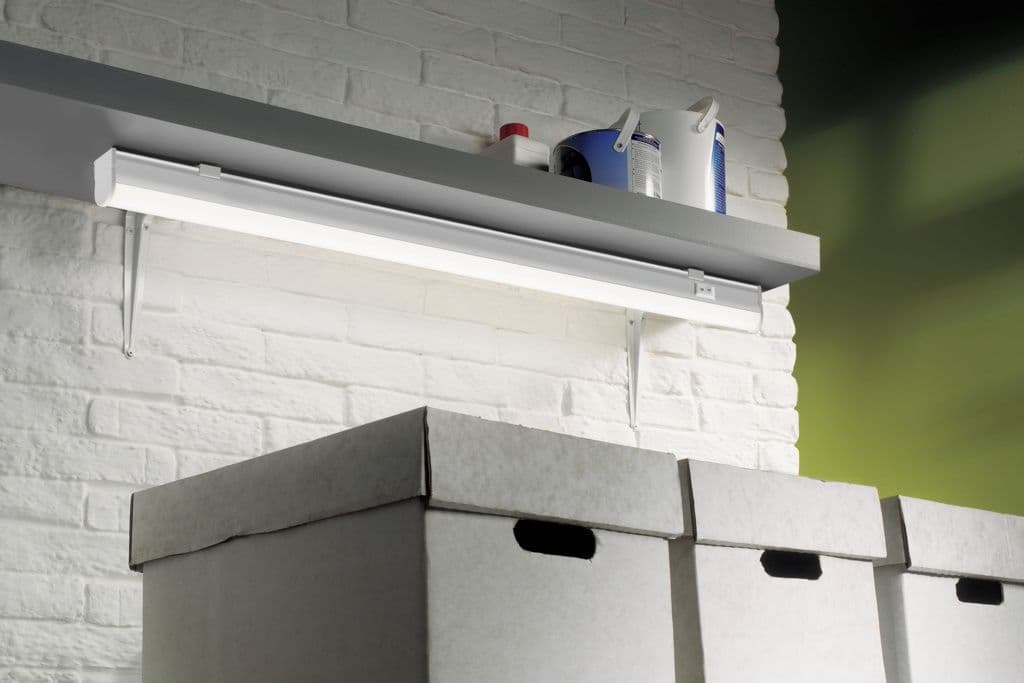 Sylvania Sylpipe 900mm 1300 Lumen Light - 3000k