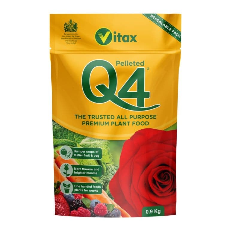 Vitax Q4 Pelleted Pouch - 0.9kg